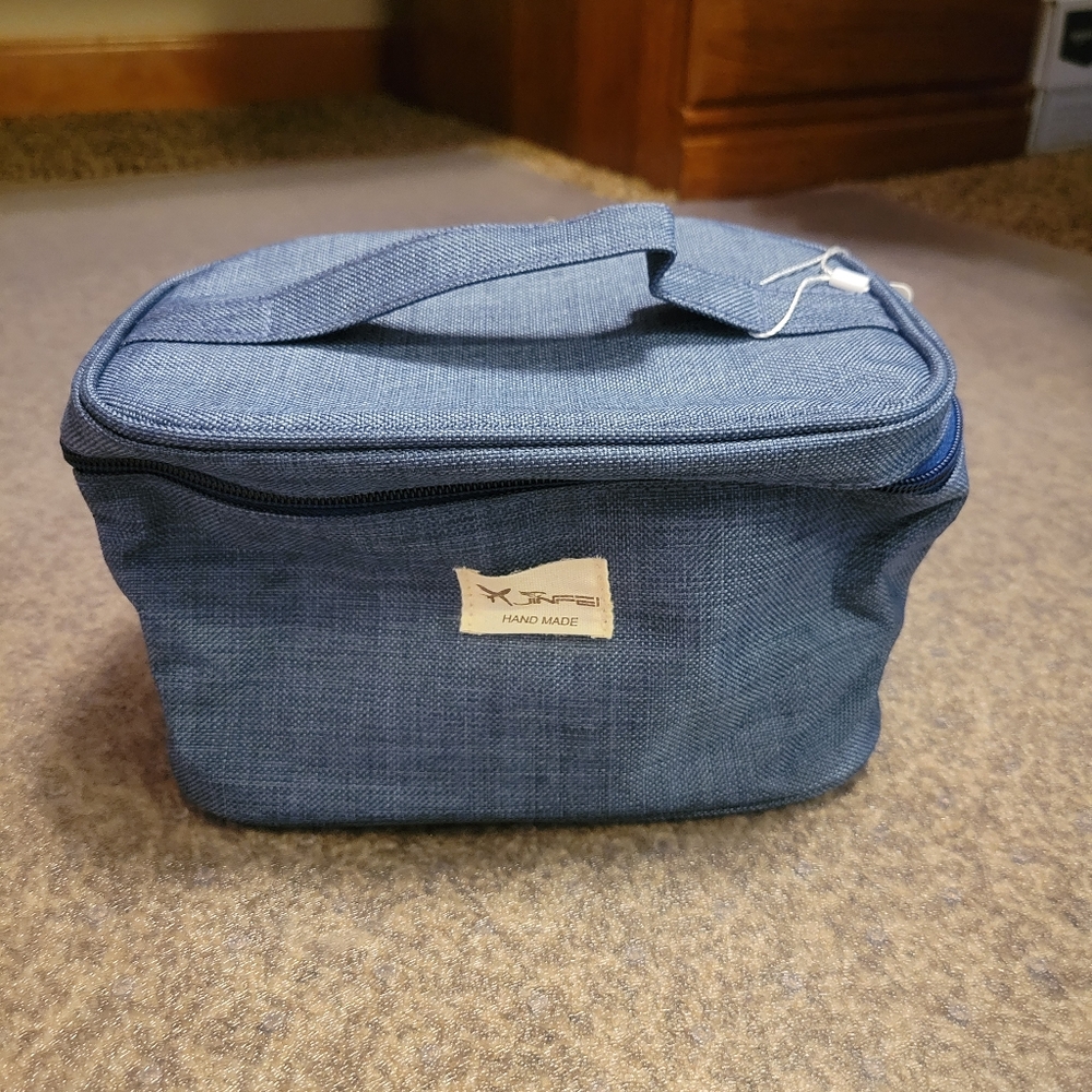 Luckyeon blue cosmetic bag